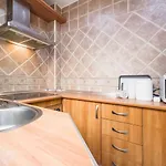 Apartment Cyv -centrally Located 1 Bed 1 Bath Near The *