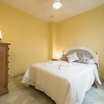 Cyv -centrally Located 1 Bed 1 Bath Near The Apartment *