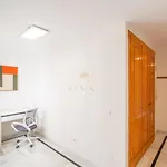 Cyv -centrally Located 1 Bed 1 Bath Near The Apartment *