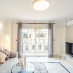 Cyv -centrally Located 1 Bed 1 Bath Near The Apartmán *