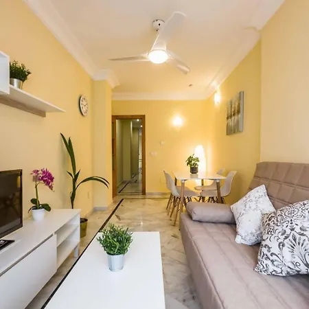 Cyv -centrally Located 1 Bed 1 Bath Near The דירה