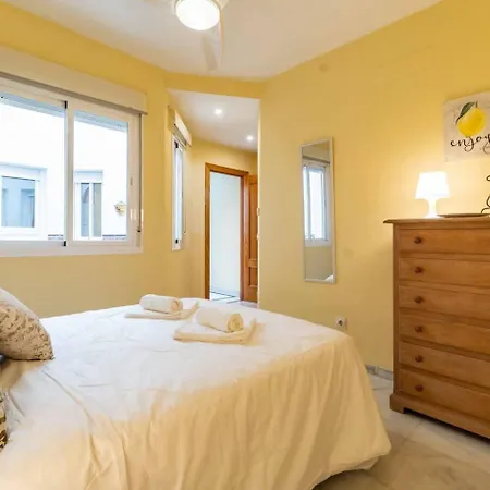 Cyv -centrally Located 1 Bed 1 Bath Near The Lägenhet