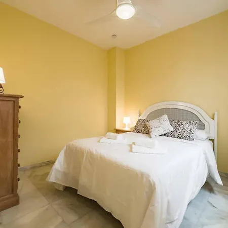 Cyv -centrally Located 1 Bed 1 Bath Near The Apartamento *