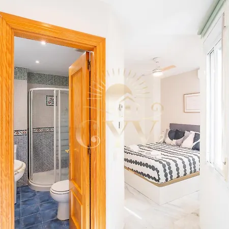 Cyv -centrally Located 1 Bed 1 Bath Near The 公寓