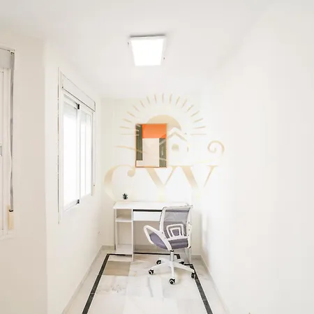 Cyv -centrally Located 1 Bed 1 Bath Near The * 丰希罗拉