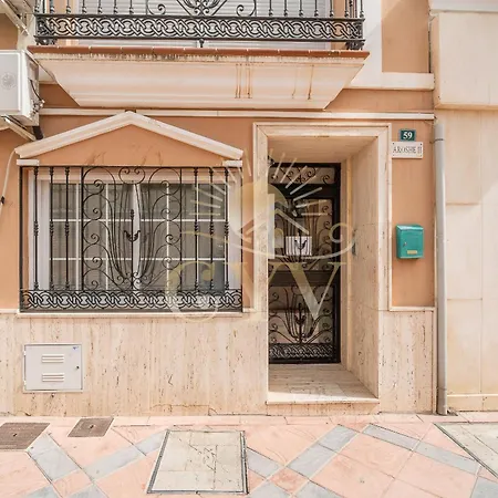 דירה Cyv -centrally Located 1 Bed 1 Bath Near The *