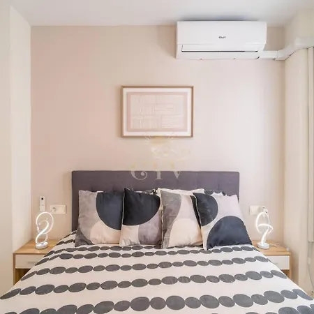 Cyv -centrally Located 1 Bed 1 Bath Near The