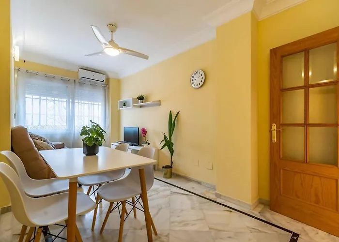 Cyv -centrally Located 1 Bed 1 Bath Near The *